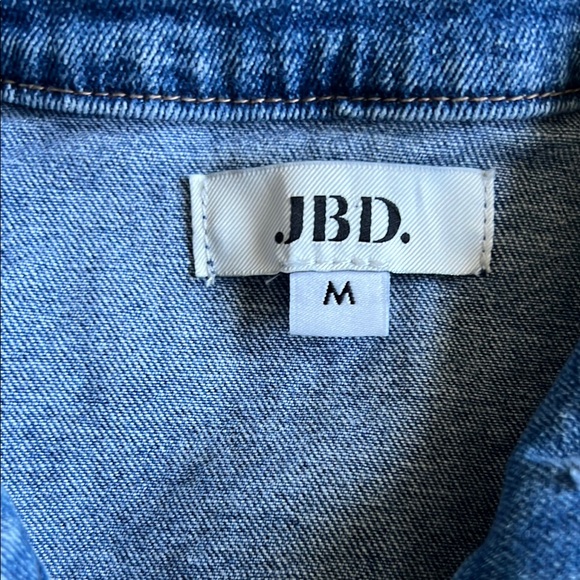 JBD. Trendy Cropped Denim Jacket - Picture 4 of 7